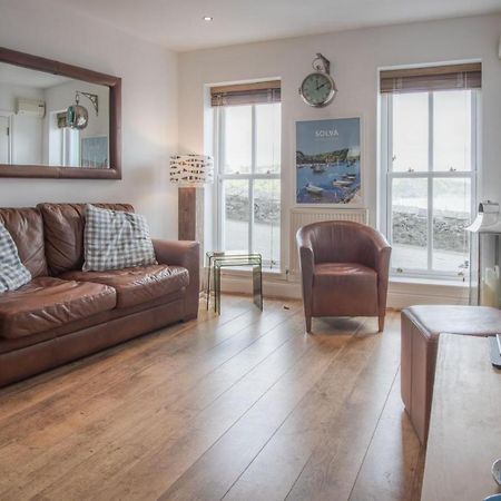 Goscar Court - 1 Bedroom Apartment - Tenby Exterior photo